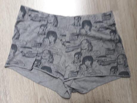 Dievčenské kraťasy m, calzedonia,134