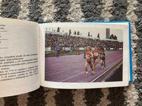 Atletika/atlásky-prvé vyd.1988,