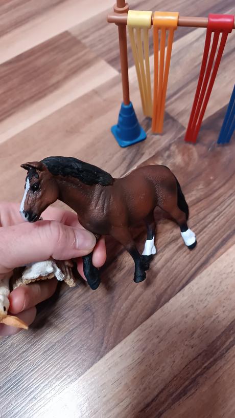 Koník s prekazkou, schleich, 