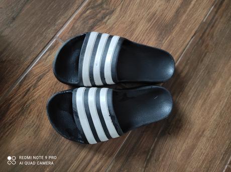 Šľapky, adidas,32