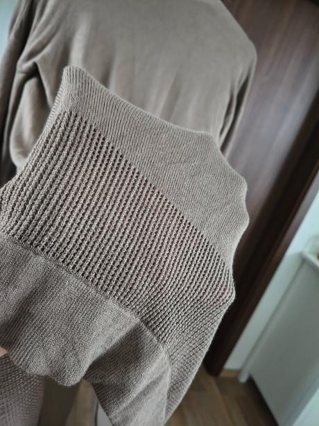 Ľahký letný sveter s prímesou ľanu s-m, m