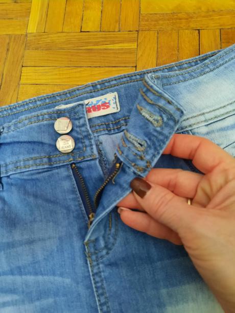 Dievčenská sukňa, 152