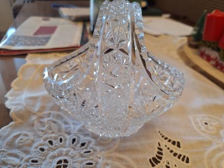 Kristalove sklenene kosiky, 