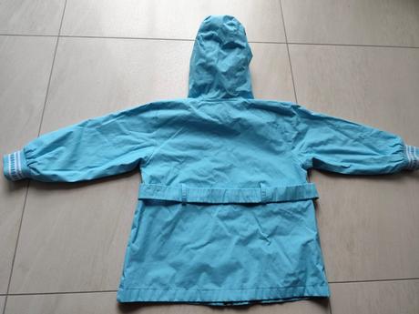 Predám dievčenský kabátik, 