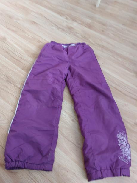 Teplé nohavice, 128