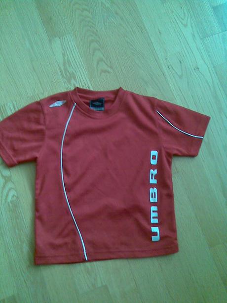 Tricko, umbro,122