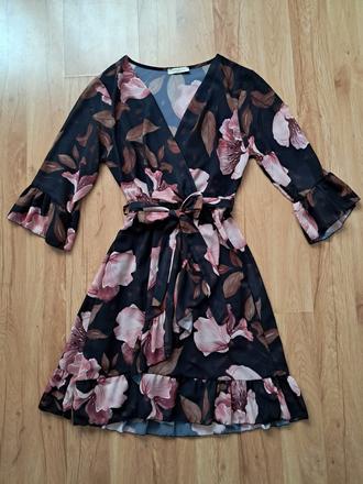 Kvetinové šaty, s