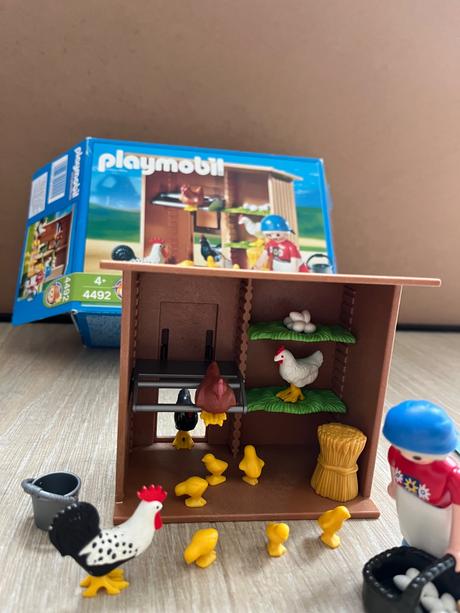 Playmobil kurník so sliepkami model 4492, 