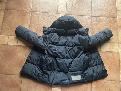 Prekrásna veľmi tepla vetrovka zn molo, 140