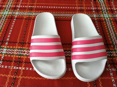 Šľapky, adidas,34