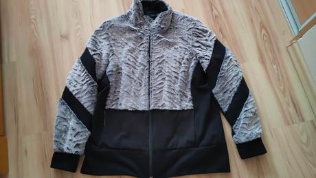 Prechodná bunda, 42