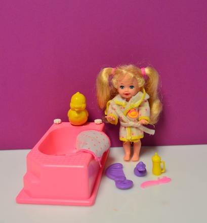Barbie bábika shelly, 