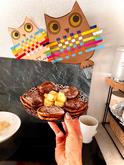 Najkrajsie jesenné dekorácie mám ❤️ od mojej lasky 👧🏼 a teraz ja jej , tvarohové lievance s domácim nugatom 🍫
