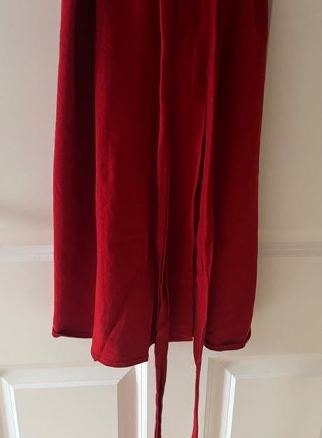 Červené zavinovacie šaty, reparáda, s/36, s