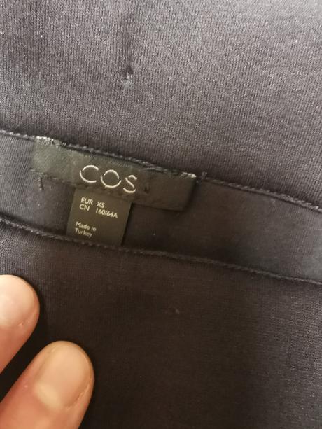 Cos xs-s vrchná sukňa aj na behanie, cos,xs