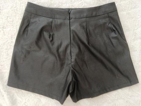 Kožene sukňokratasy, s