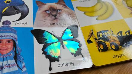 Detska knizka - play learn- touch and feel colors, 