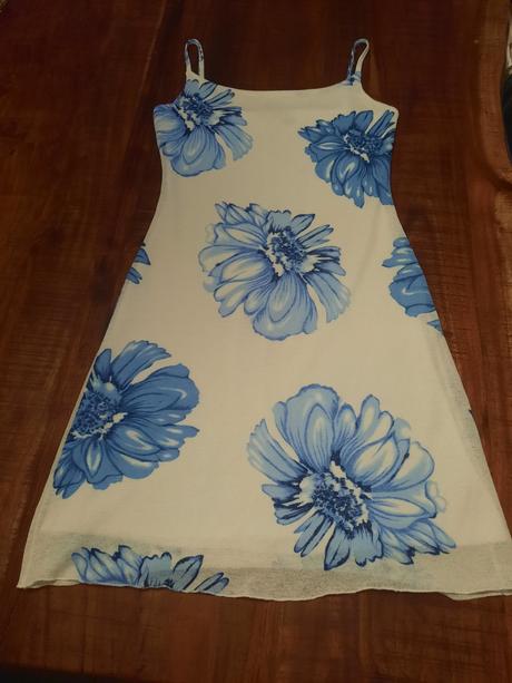 Letné šaty na ramienka, s