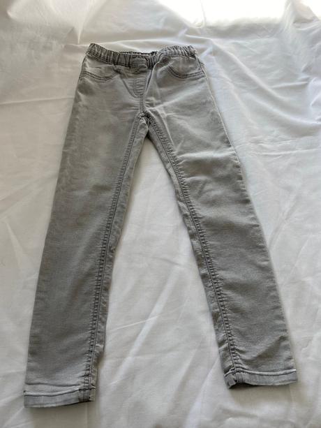 Šedé rifle, pepperts,128