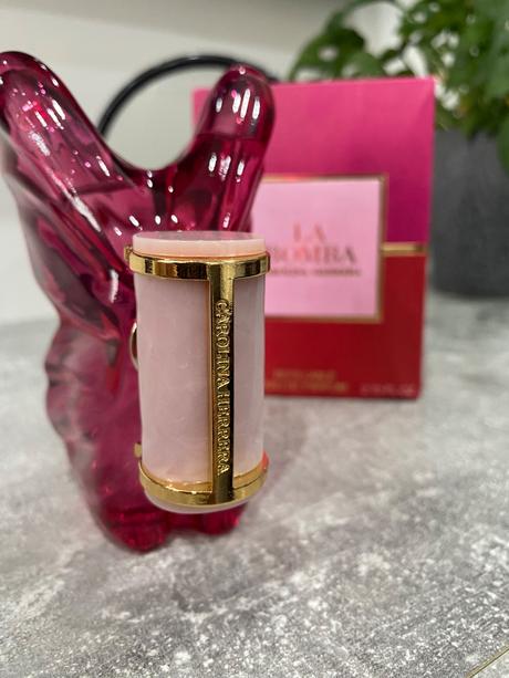 Parfem carolina herrera la bomba, 