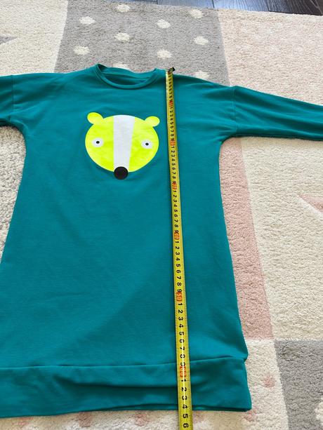 Svietiace šaty lemur, 128