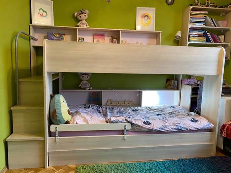 Poschodová posteľ, 