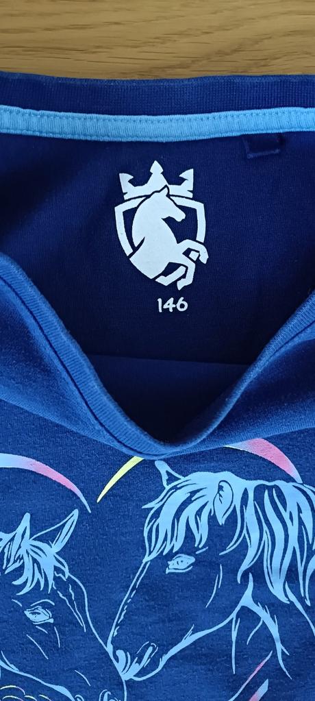 Tričko koníky, 146