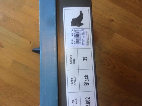 Kožené kotnikove topanky betty barclay, 39