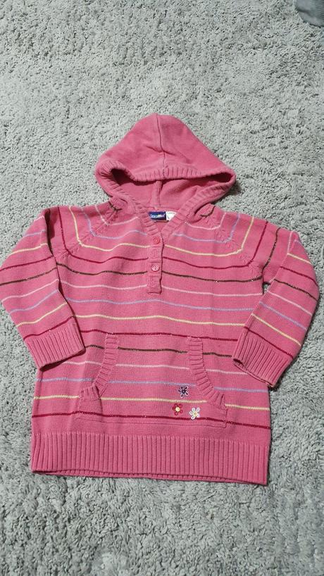 Pulover a kapucou, lupilu,110