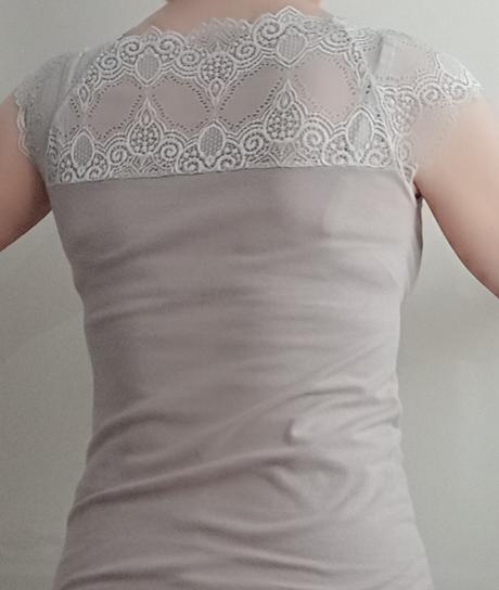 Pekné tričko s krajkou s/xs, xs