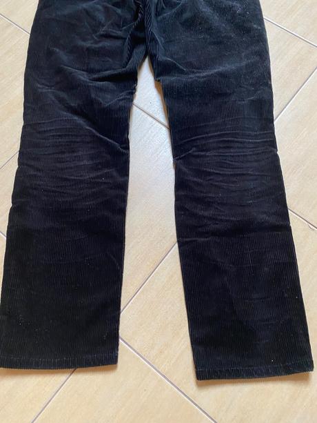 Menžestrove nohavice, h&m,s