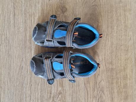 Kožené sandálky, 30