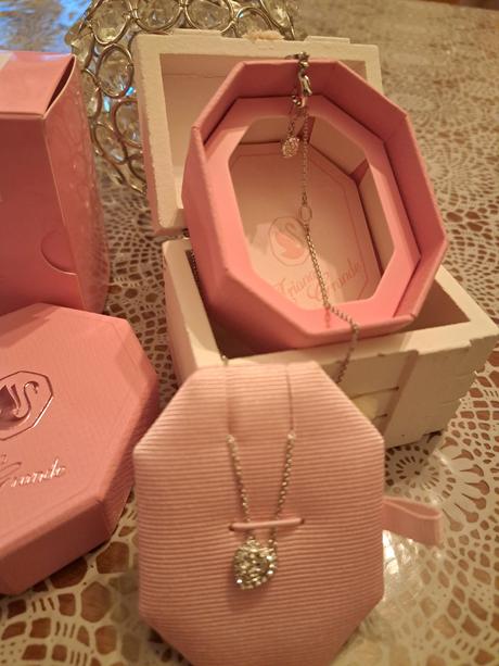 Srdce s náhrdelníkom, swarovski