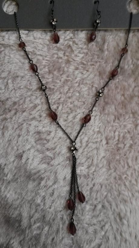 Jemna bižu suprava - nahrdelnik a nausnice,