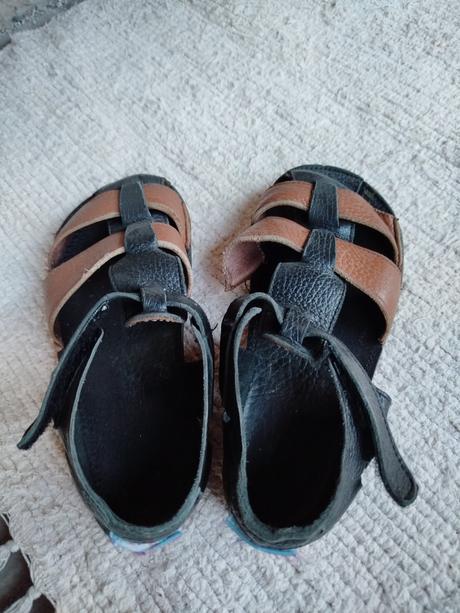 Sandálky, tikki,30