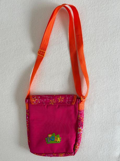 Krásna taška cez plece dora, 