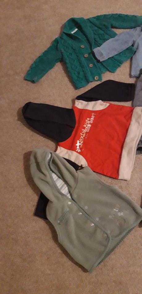 Balík oblečenia pre chlapca 6-9 mesiacov (74), 68–80