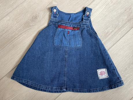 Riflové šaty na traky, 80