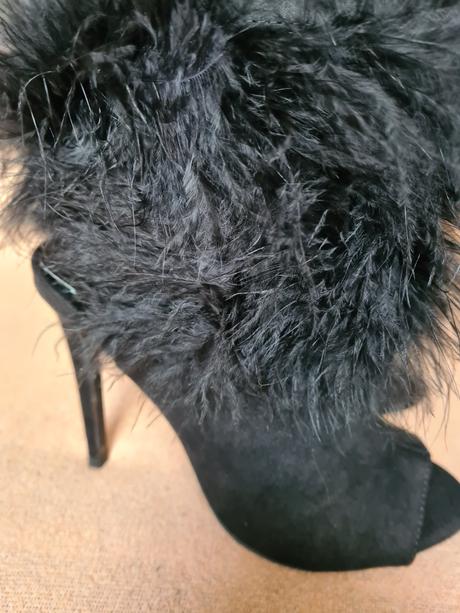 Kotnikove cizmicky s kozusinkou, 39