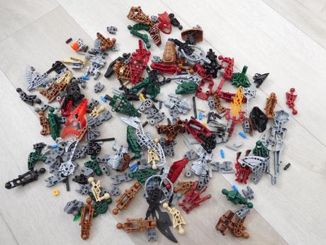 Zmiešané viacej starších modelov robotov, 