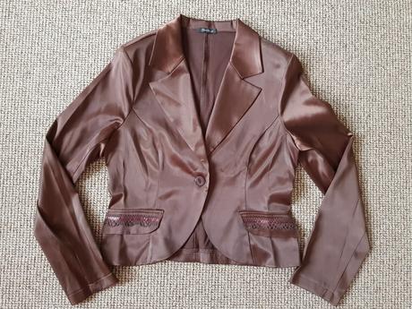 Spoločenské šaty so sakom, l