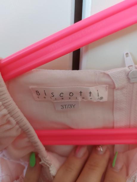 Luxusne elegantne šaty znackove biscotti, 104