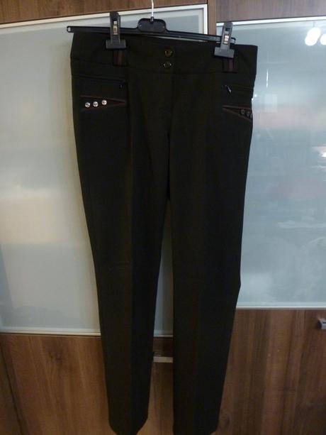 Elegantné čierne nohavice s hnedým lemom, l