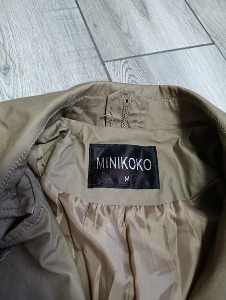 Jarný plašť -38, 38