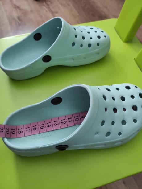 Šľapky - prezúvky, 27