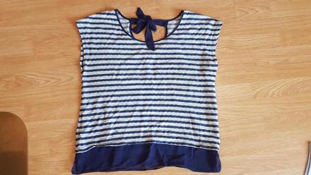 Modro šedé tričko zo zaväzovaním v zadu v. 42, 42