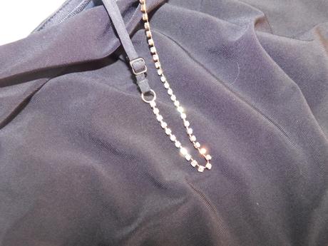 Luxusne pekne šaty, 36