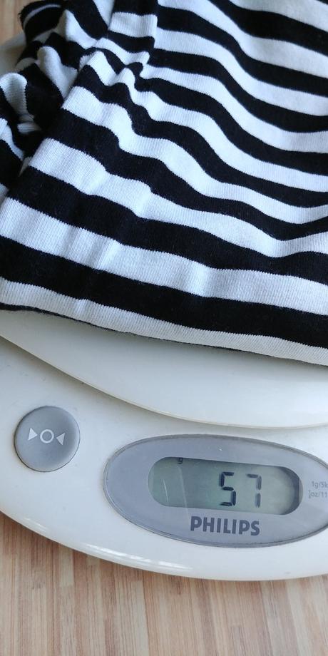 Pasikave tmavomodre tricko, h&m,98