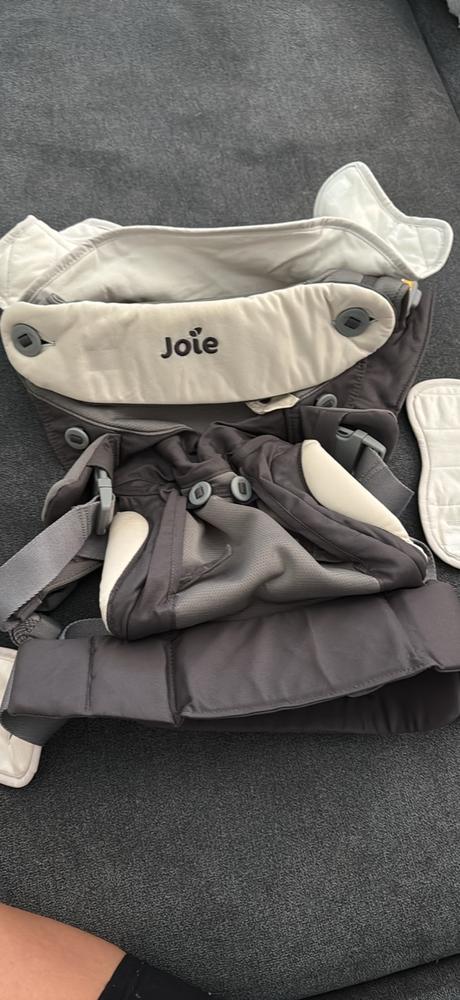 Joie nosič savvy body carrier - cobble stone sivý,
