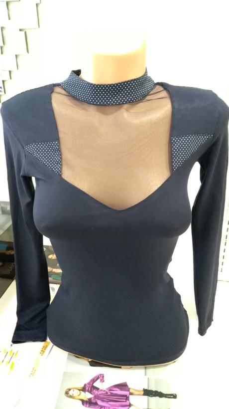 Modrý top magenta, s